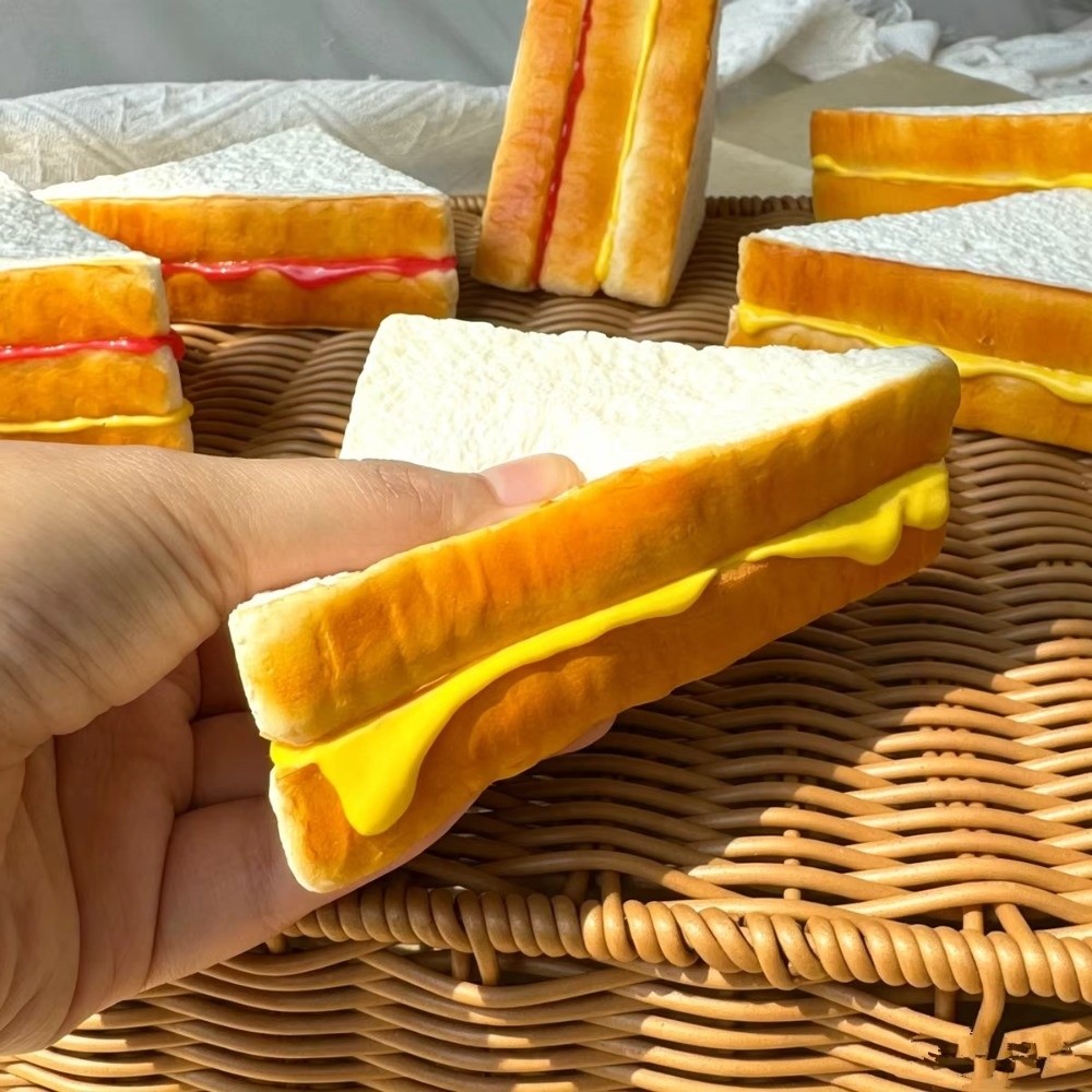 Kreatives PU-Sandwich-Modell,  – Photography Of Food Bewertung und Preis