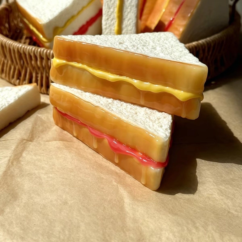 Kreatives PU-Sandwich-Modell,  – Photography Of Food Bewertung und Preis